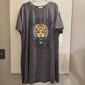 Chic Soul “Go Get ‘Em Tiger”  dress. Size 2XL.